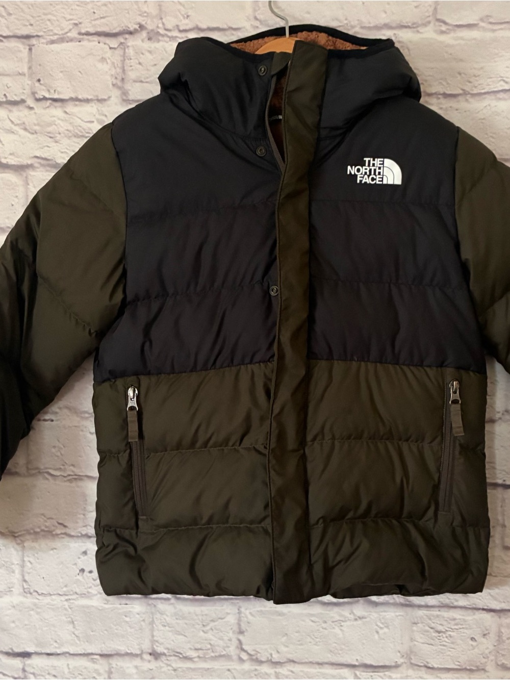The North Face Boy’s Olive and Black Puffer Jacket with Hood - Medium Sz 10